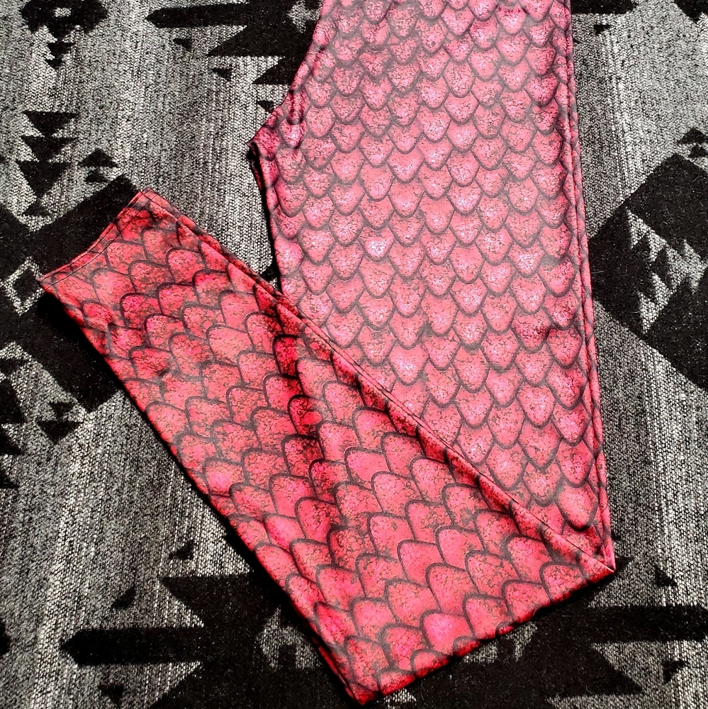 Blackmilk Drogon Dragon Egg Leggings